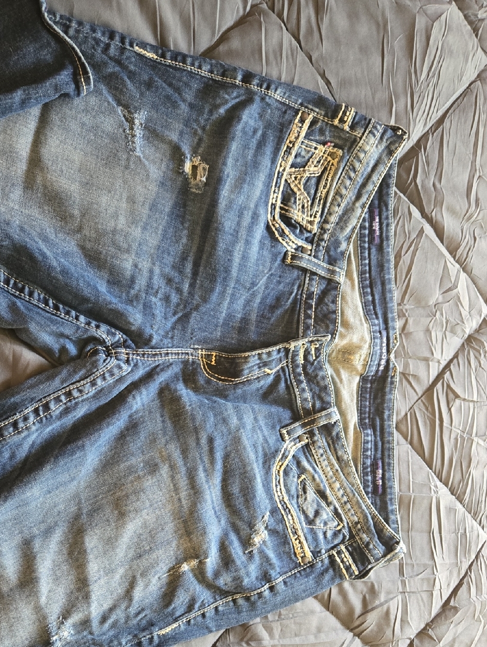 Vigoss Blue Distressed Women's Jeans